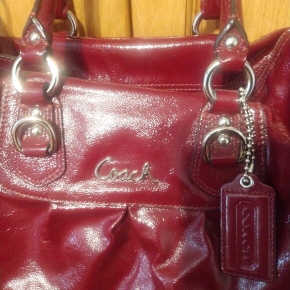 Coach purse - Picture 2 of 7